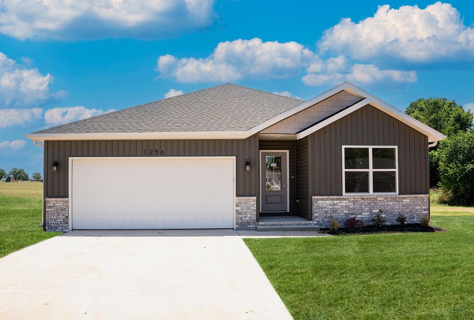 100 N Bison Ct, Nixa, MO 65714 - photo 1