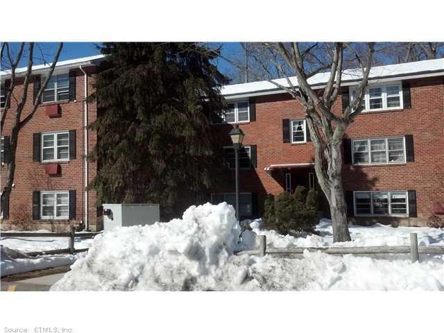 54 Briarwood Ln unit 54D, Branford, CT 06405 - photo 1