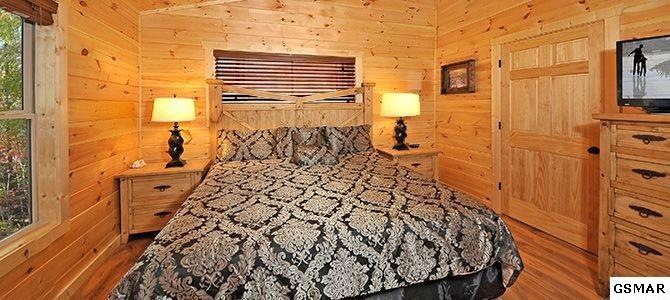 951 Mcmakin Way, Pigeon Forge, TN 37863 - photo 1