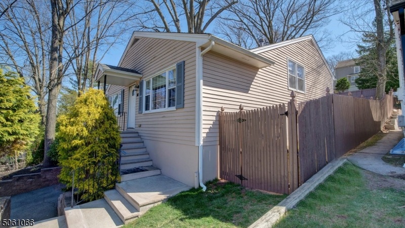 56 Sheridan Ave, West Orange, NJ 07052 - photo 1