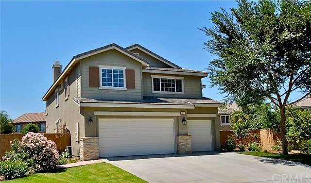 Gorgeous 5 BR home on oversized lot with potential
