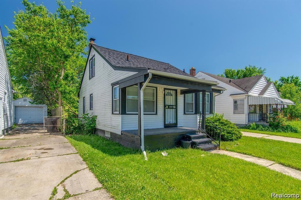 8236 Pierson St, Detroit, MI 48228 - photo 1