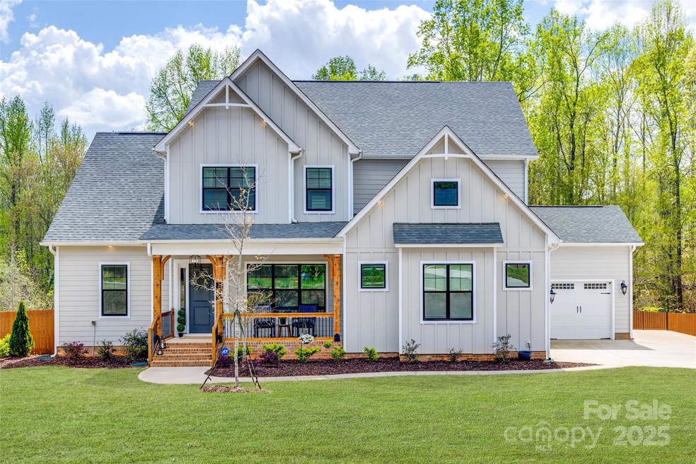 1079 Sage Pine Cir, Clover, SC 29710 - photo 1