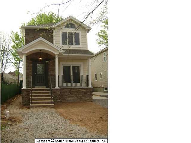 1002 Annadale Rd, Staten Island, NY 10312 - photo 1