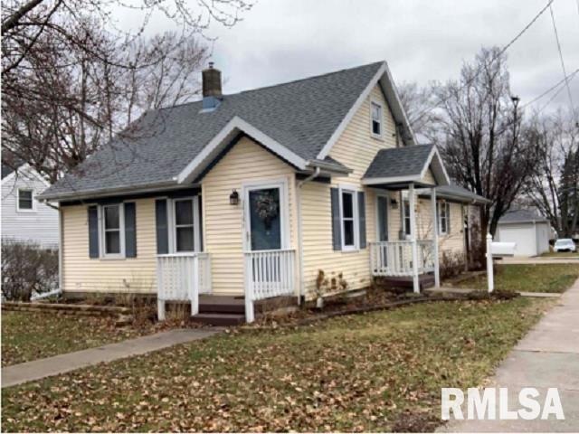 3438 Washington St, Davenport, IA 52806 - photo 1