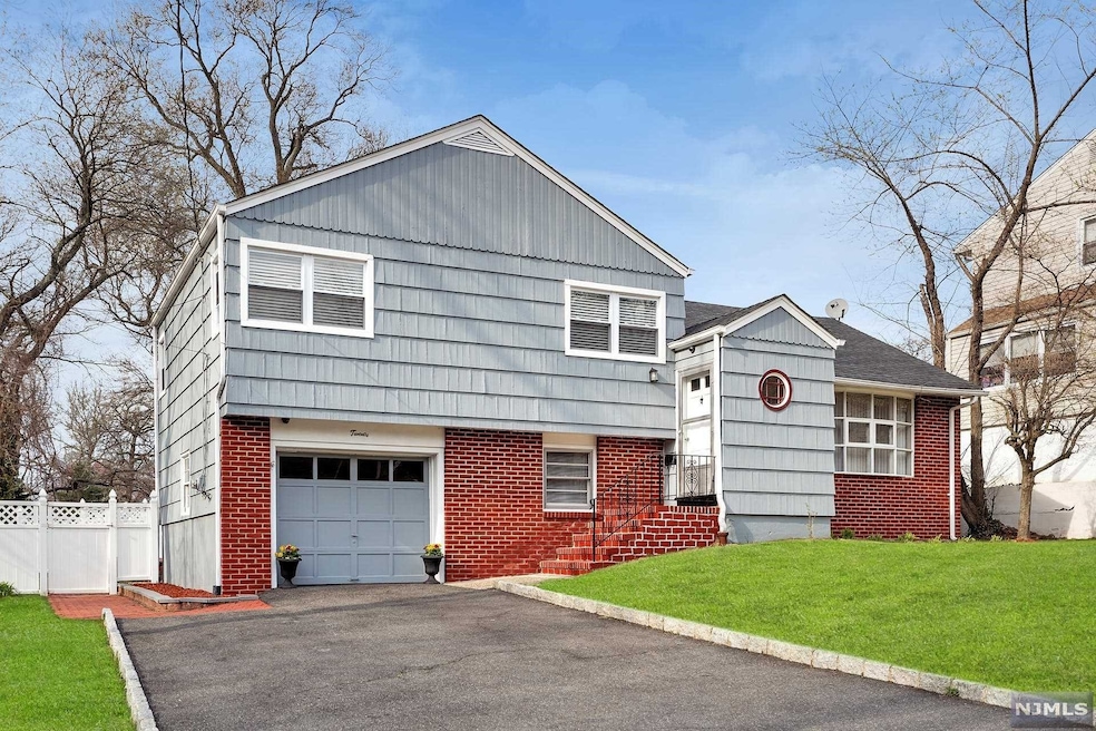 20 Blish Place, Dumont, NJ 07628 - photo 1