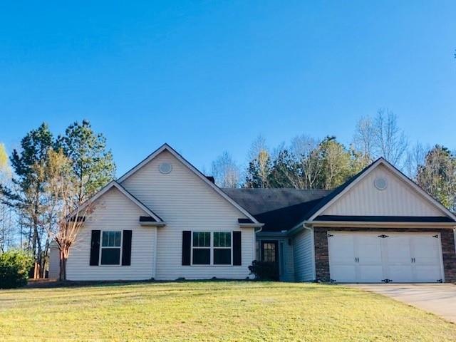 Don't wait on this one! Inviting 3 Bed / 2 Bath fe