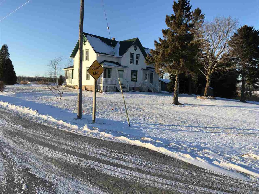 Country living with a close view of Lake Michigan