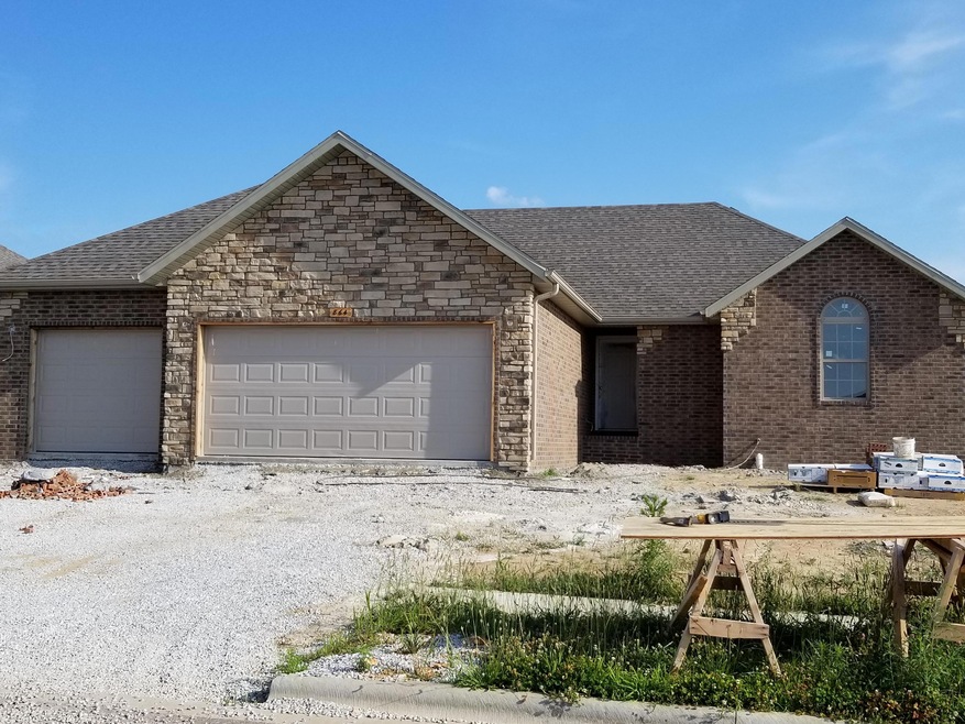 864 E Barracuda Dr, Nixa, MO 65714 - photo 1