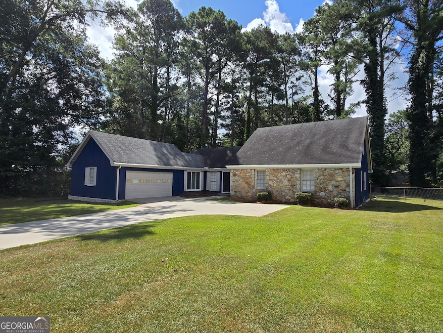 2251 Country Club Dr SE unit 1, Conyers, GA 30013 - photo 1