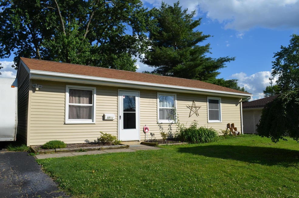 3252 Faycrest Rd, Columbus, OH 43232 - photo 1