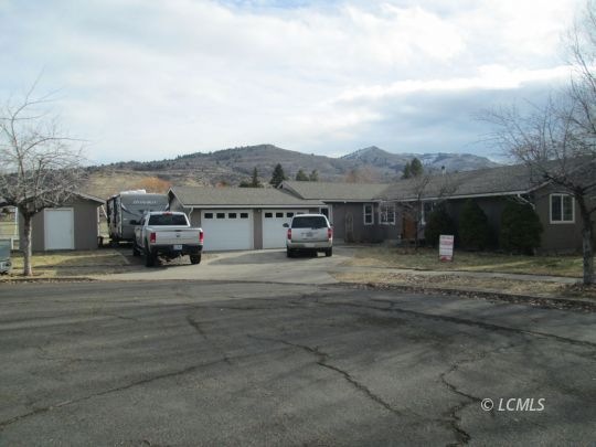 100 Pioneer Place, Lakeview, OR 97630 - photo 1