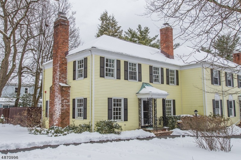 135 Osprey unit 4, Hackettstown, NJ 07840 - photo 1