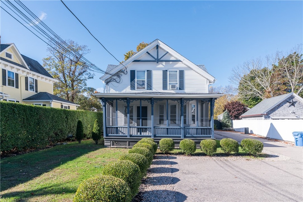 75 Caswell St unit 1, Narragansett, RI 02882 - photo 1