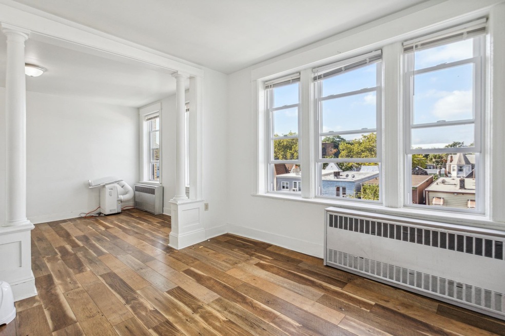 120 Dekalb Ave unit 15, Jersey City, NJ 07306 - photo 1