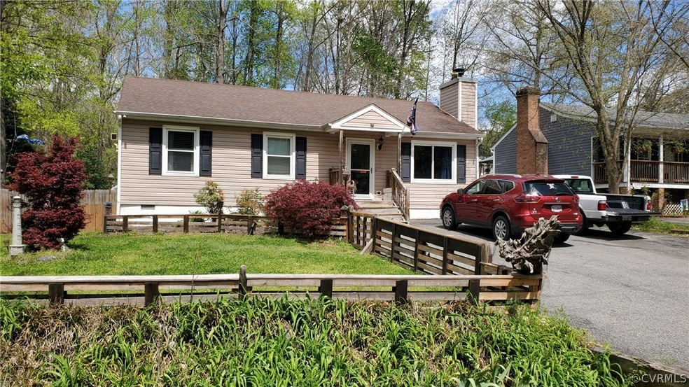 12106 Timber Trail Dr, Midlothian, VA 23112 - photo 1