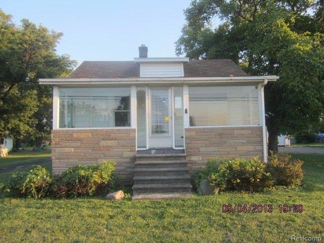 16372 Frazho Rd, Roseville, MI 48066 - photo 1