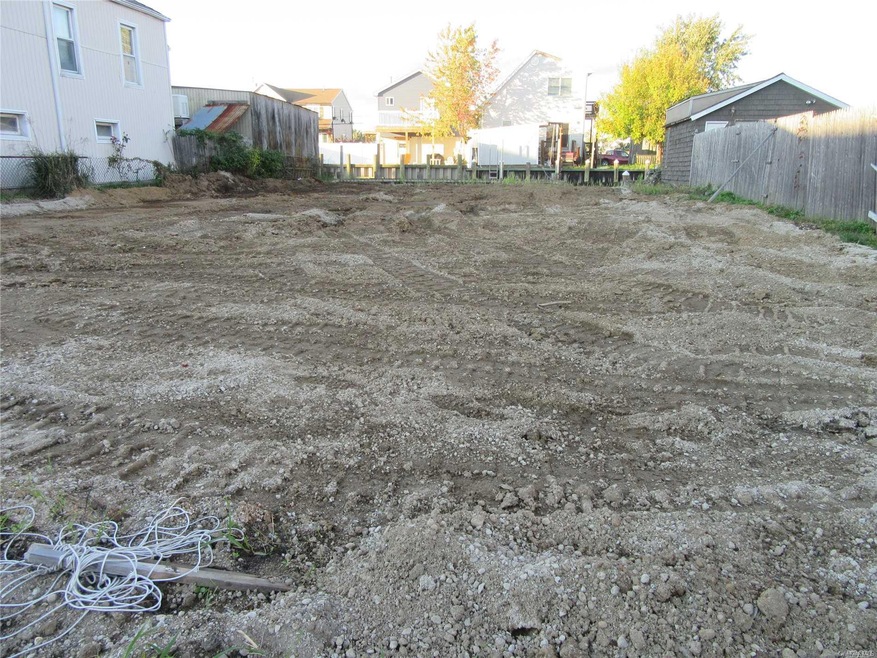 2841 Alder Rd, Bellmore, NY 11710 - photo 1