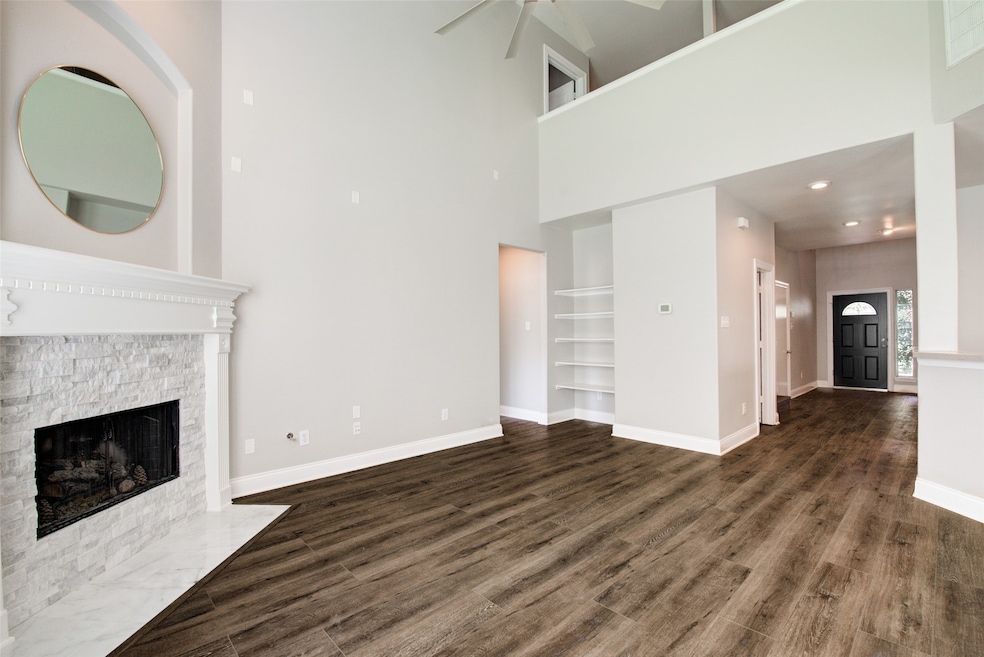 150 E Spindle Tree Cir, Spring, TX 77382 - photo 1