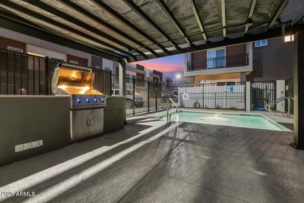 3109 N 39th St unit 7, Phoenix, AZ 85018 - photo 1