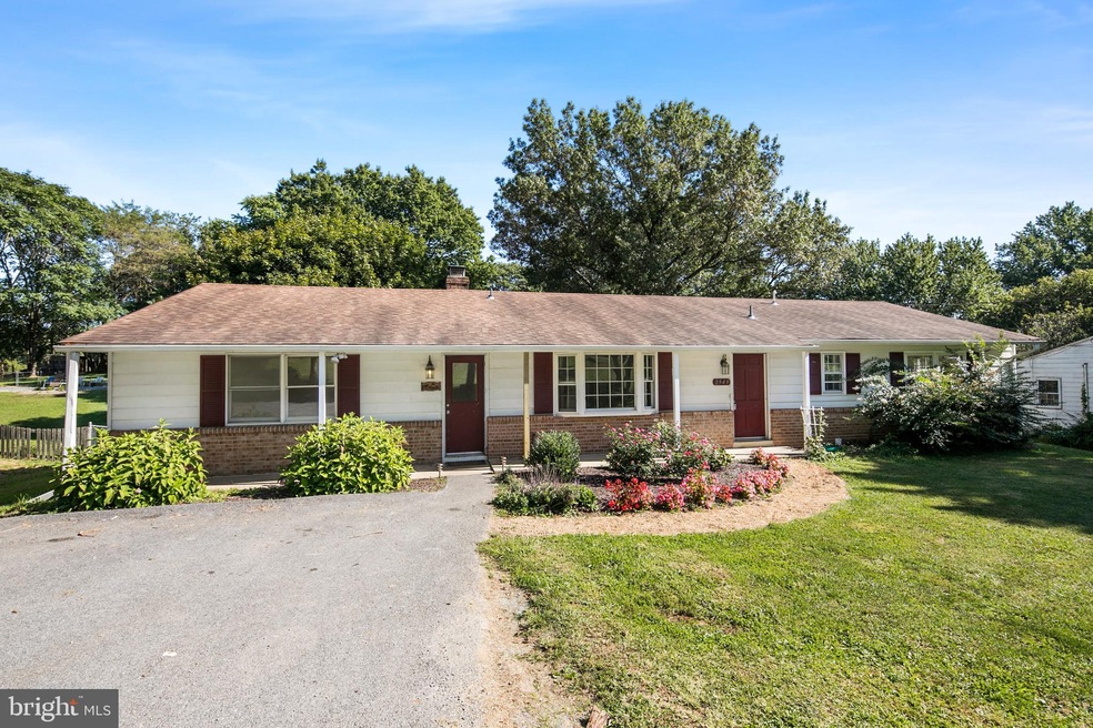 2949 Green Valley Rd, Ijamsville, MD 21754 - photo 1