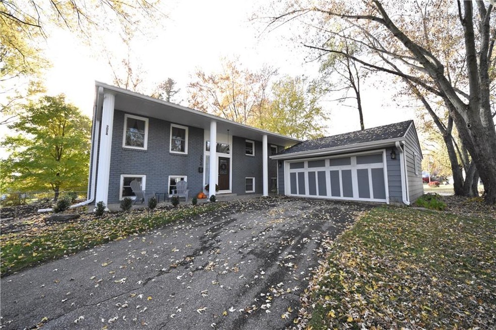 3024 Fairlawn Dr, Columbus, IN 47203 - photo 1