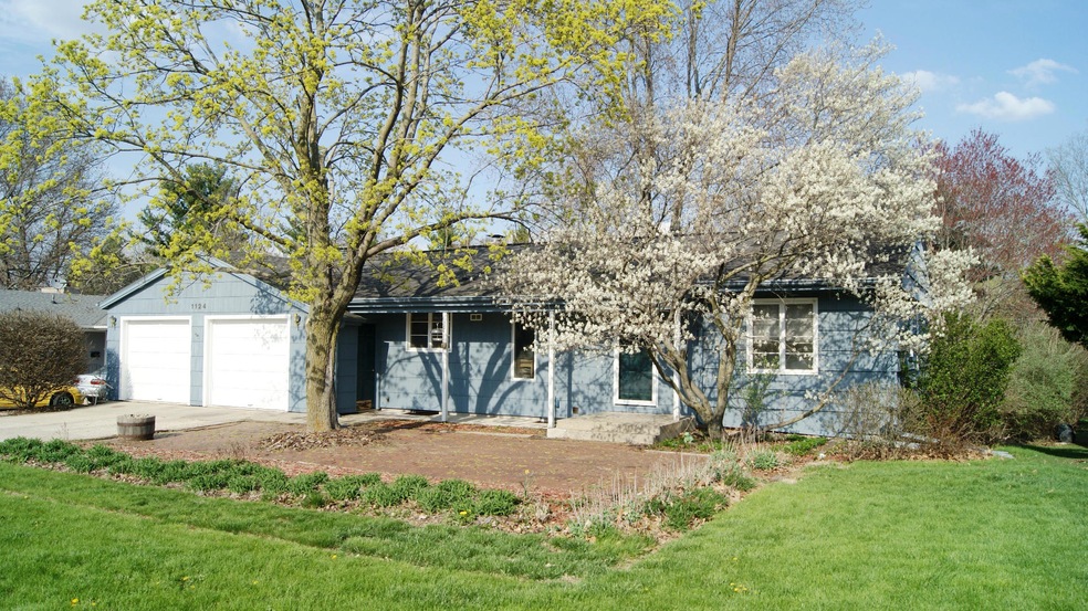 1124 Scholl 1