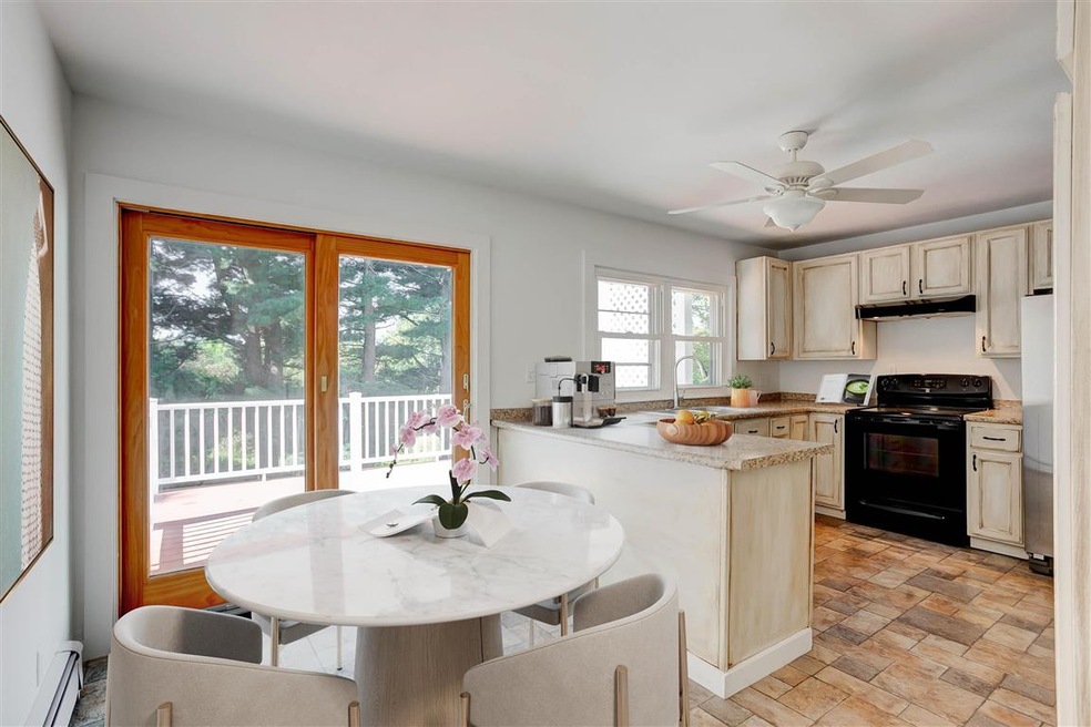 87 Meadow Rd, Portsmouth, NH 03801 - photo 1