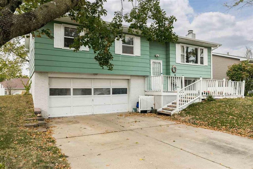 1154 Valley Park St, Marion, IA 52302 - photo 1