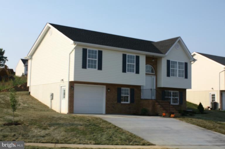 0 Aden Dr unit 1004660764, Strasburg, VA 22657 - photo 1