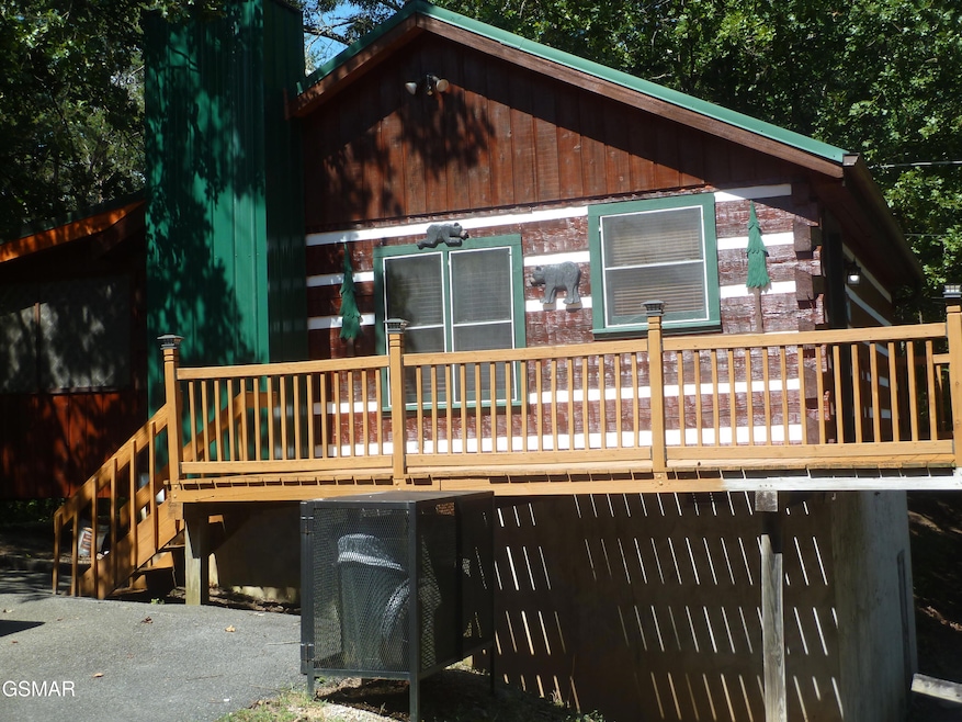 1510 Ridgecrest Dr, Sevierville, TN 37876 - photo 1