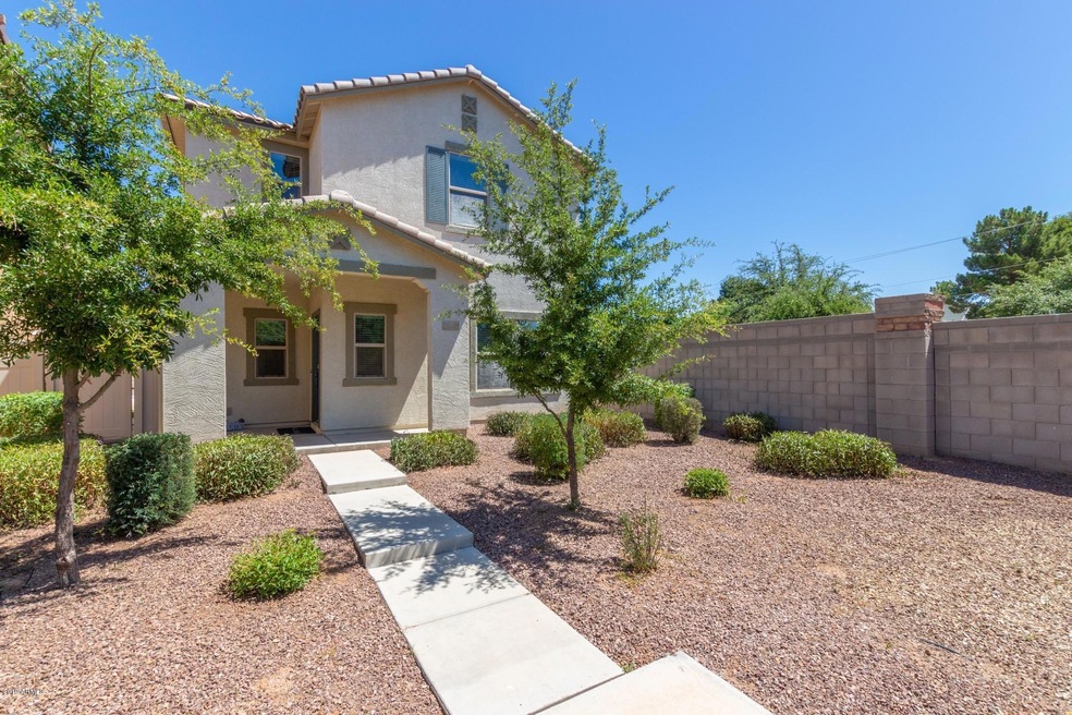 Desert Landscaped Front, HOA maintains