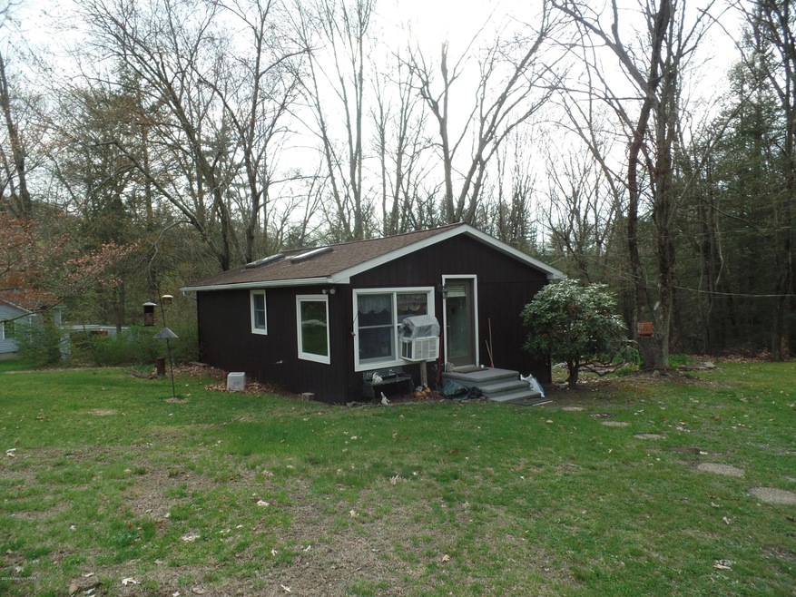 131 Streamside St, Kunkletown, PA 18058 - photo 1