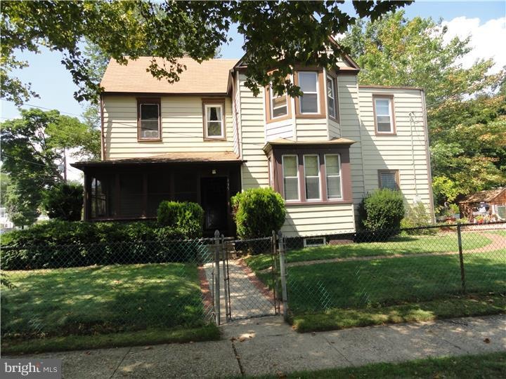 135 W 4th St, Palmyra, NJ 08065 - photo 1