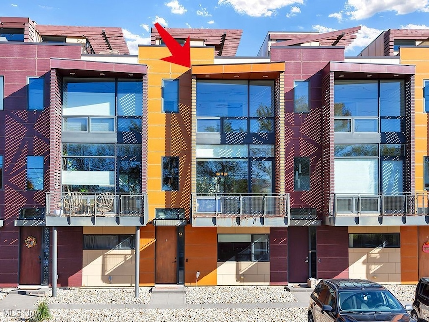 Under Contract $400,000