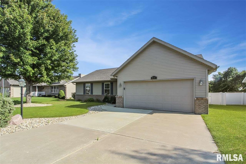 6002 W Charleston Ct, Peoria, IL 61607 - photo 1