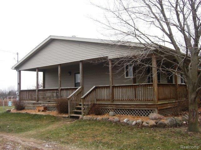 Barnes Side of House.jpg