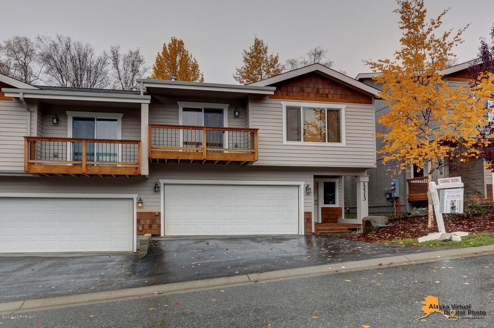 Great Curb Appeal!
