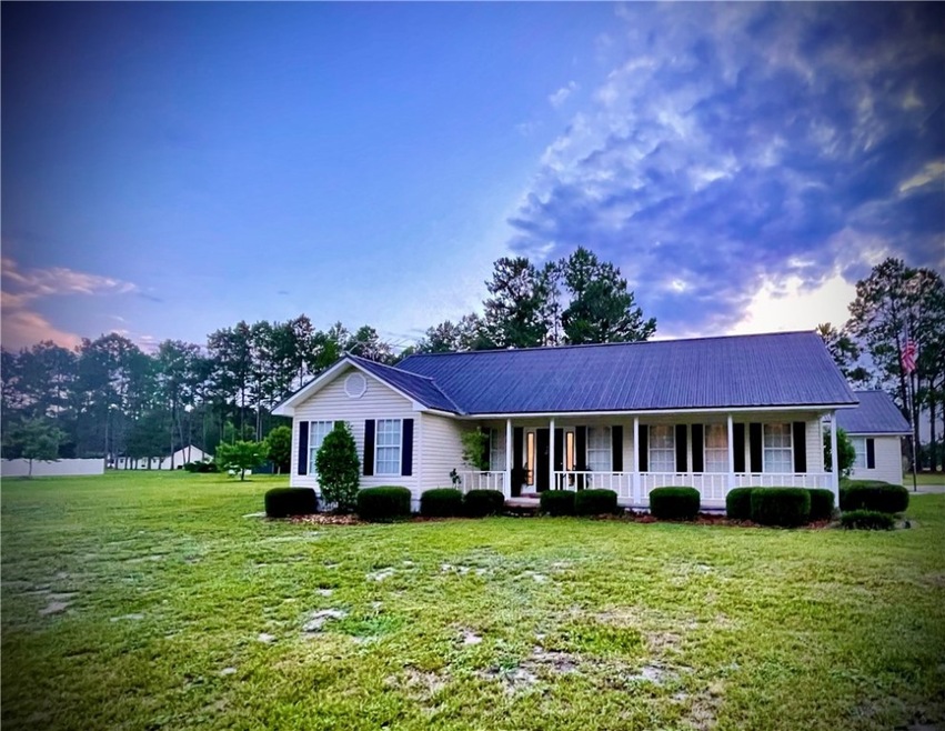 6605 Southside Dr, Blackshear, GA 31516 - photo 1