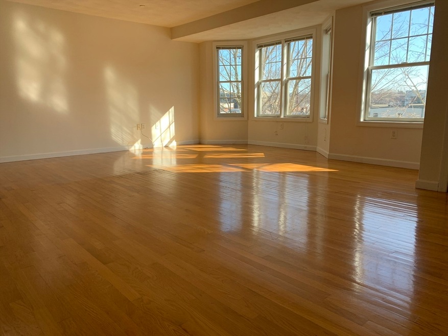 260 Main St unit 201, Malden, MA 02148 - photo 1