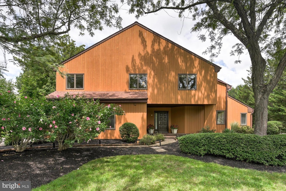 Pending $1,125,000 • Co-Listing Agent