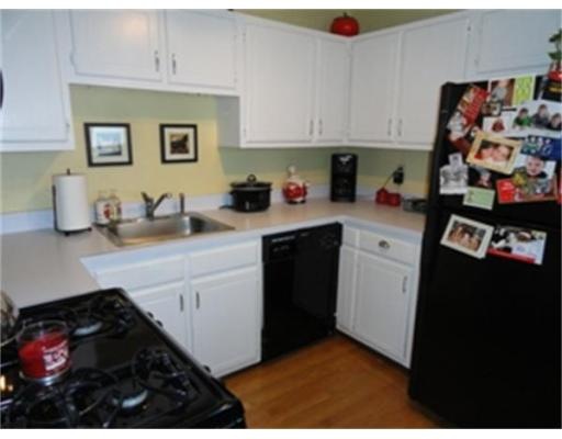 96 Spruce St unit 96, Watertown, MA 02472 - photo 1