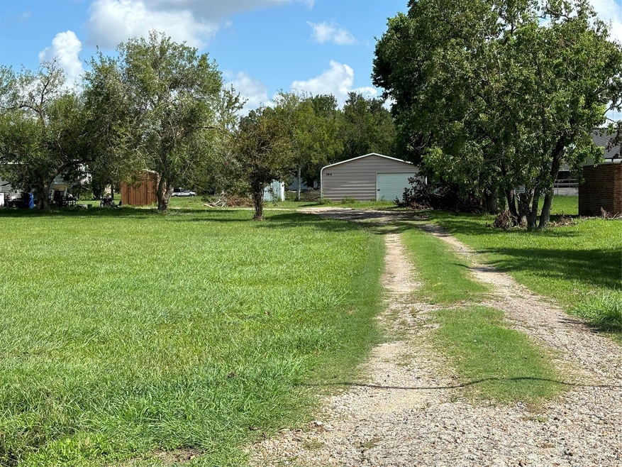 364 County Road 296, Alvin, TX 77511 - photo 1