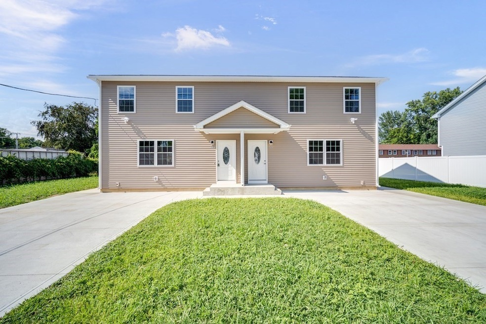 20 Clarendon Ave, Chicopee, MA 01013 - photo 1