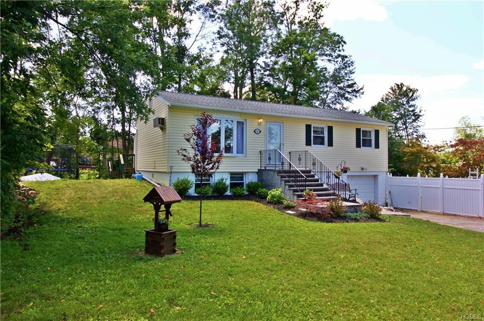 31 Clubhouse Dr, Carmel, NY 10512 - photo 1