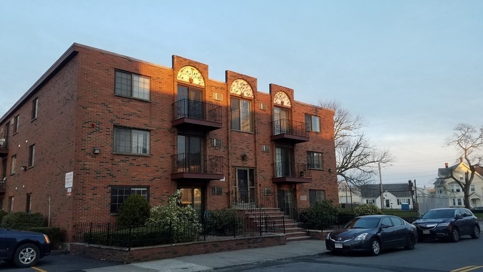 20 South St unit 7, Lynn, MA 01905 - photo 1