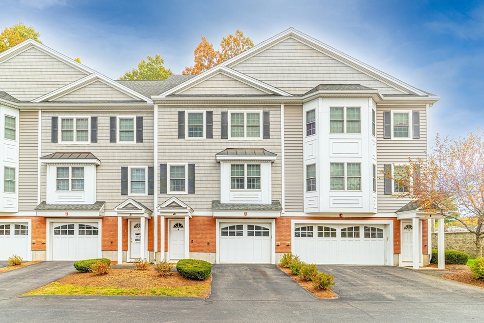 For Sale $519,900 • Co-Listing Agent