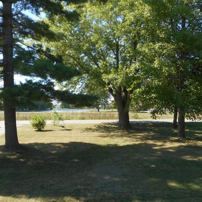 4726 Wheelock Rd, Fort Wayne, IN 46835 - photo 1