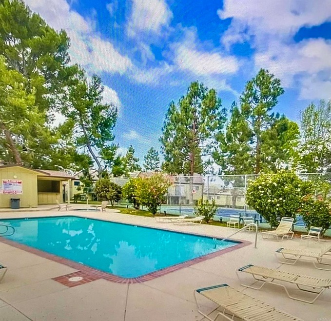 7321 Alicante Rd unit B, Carlsbad, CA 92009 - photo 1