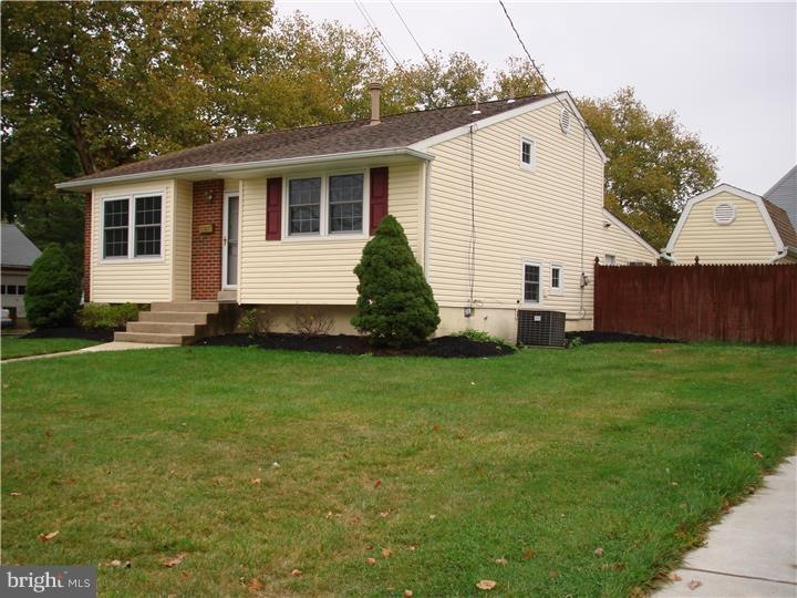 324 E Mill Rd, Maple Shade, NJ 08052 - photo 1